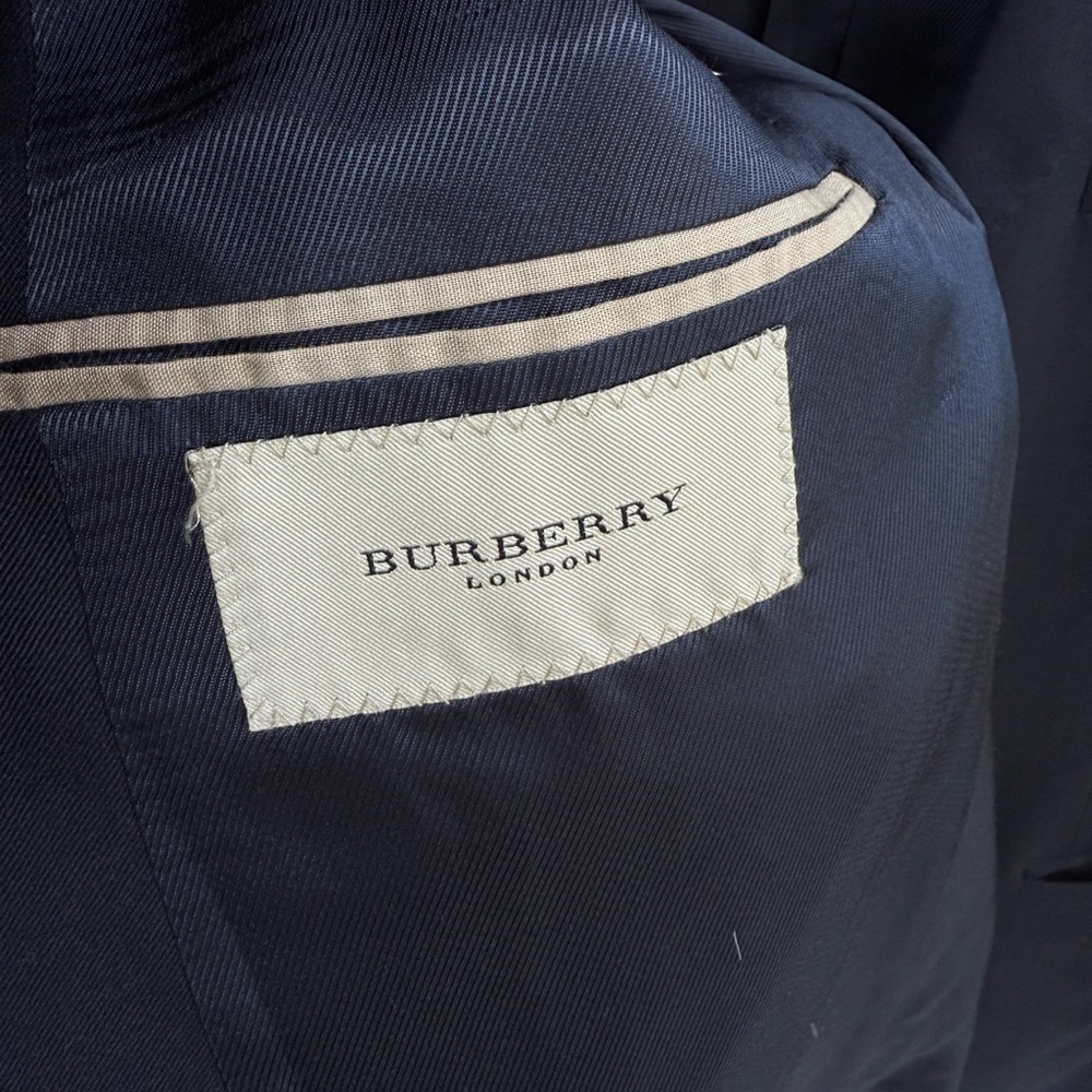 London Burberry Suite&Blazer Tailored jacket. Cashmere wool. Used.Like new LUX